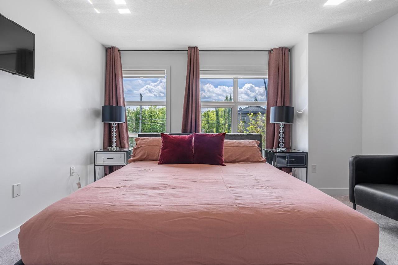 Luxury Spacious Private House Near City Centre YYC Eksteriør bilde