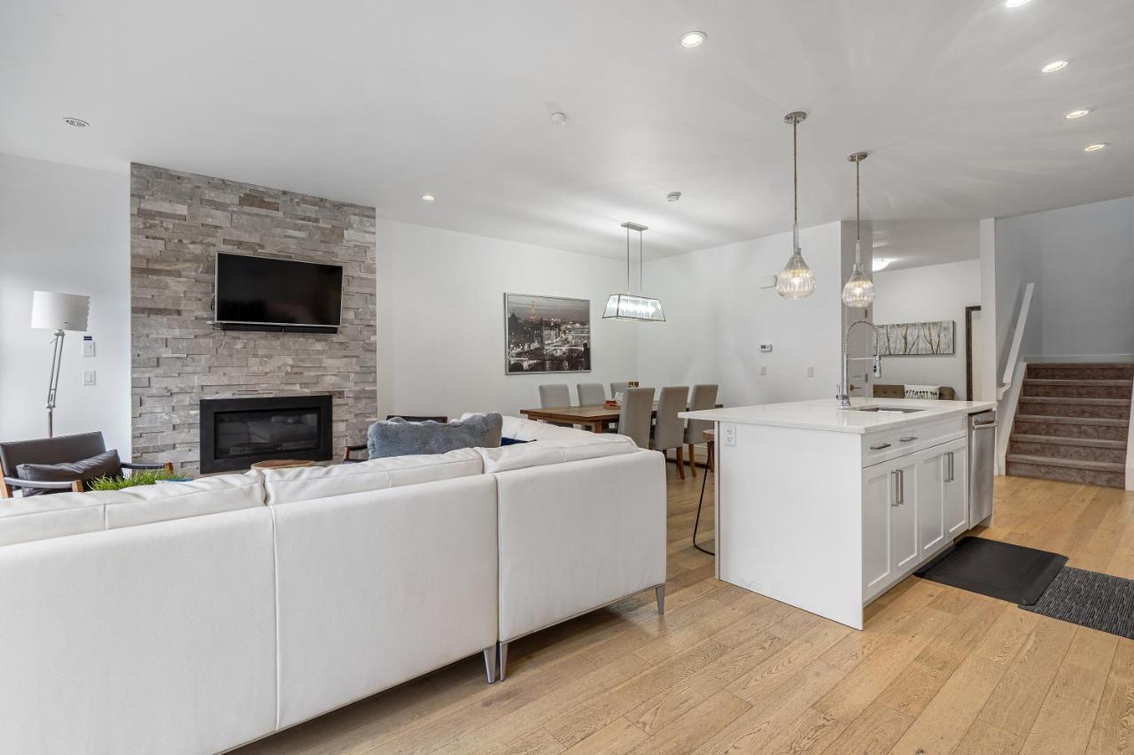 Luxury Spacious Private House Near City Centre YYC Eksteriør bilde